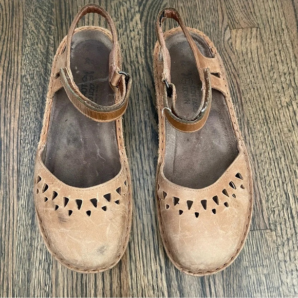 Naot Celosia tan suede closed toe sandals size 39/8 - Picture 3 of 9